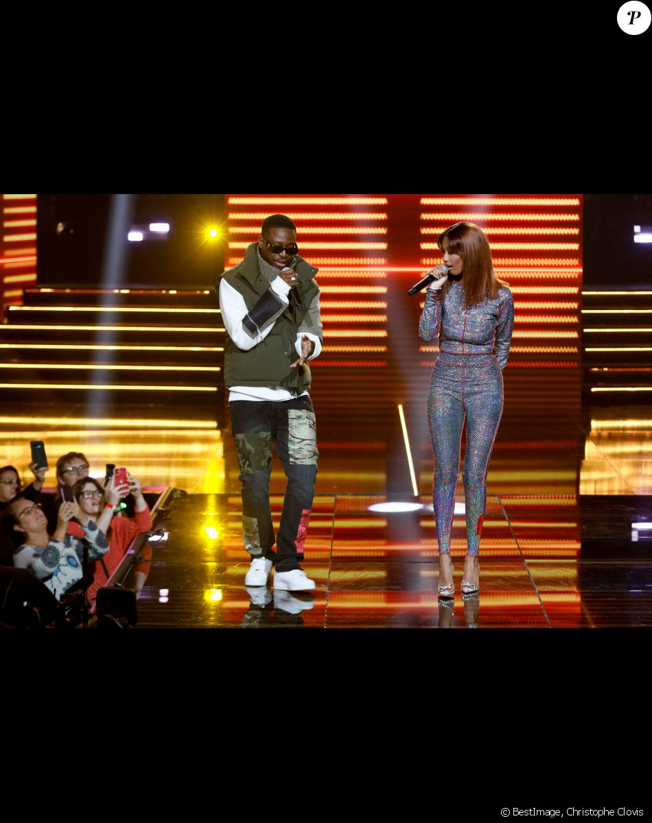 Exclusif - Dadju et Ronisia chantent leur tube "Toko Toko" - Enregistrement de l'émission "Les 20 chansons préférées 2022", diffusée le 5 janvier 2023 sur M6 © Christophe Clovis / Bestimage