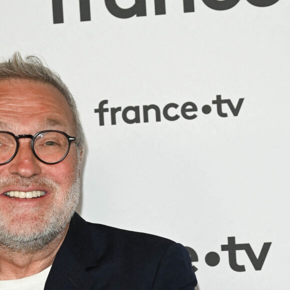 Laurent Ruquier au photocall pour la conférence de presse de rentrée de France TV à la Grande Halle de la Villette à Paris, France, le 6 juillet 2022. © Coadic Guirec/Bestimage