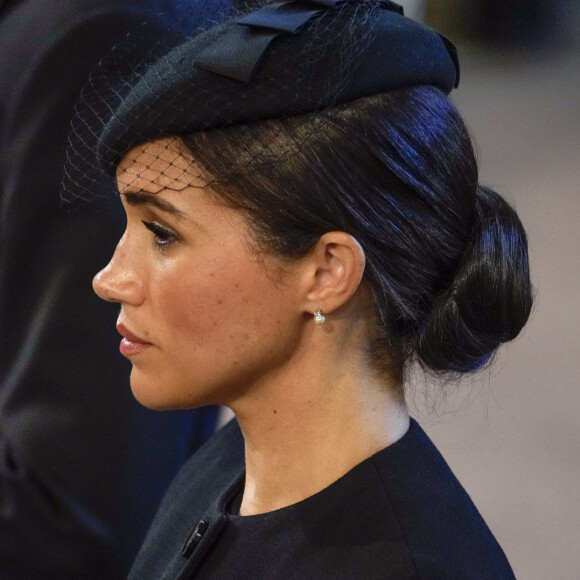 Meghan Markle, duchesse de Sussex - Procession cérémonielle du cercueil de la reine Elisabeth II du palais de Buckingham à Westminster Hall à Londres.