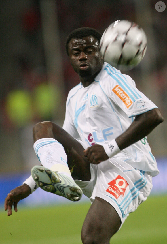 Modeste M'Bami lors du match Olympique de Marseille vs As Monaco au Velodrome de Marseille, le 9 décembre 2006. Photo by Mehdi Taamallah/Cameleon/ABACAPRESS.COM