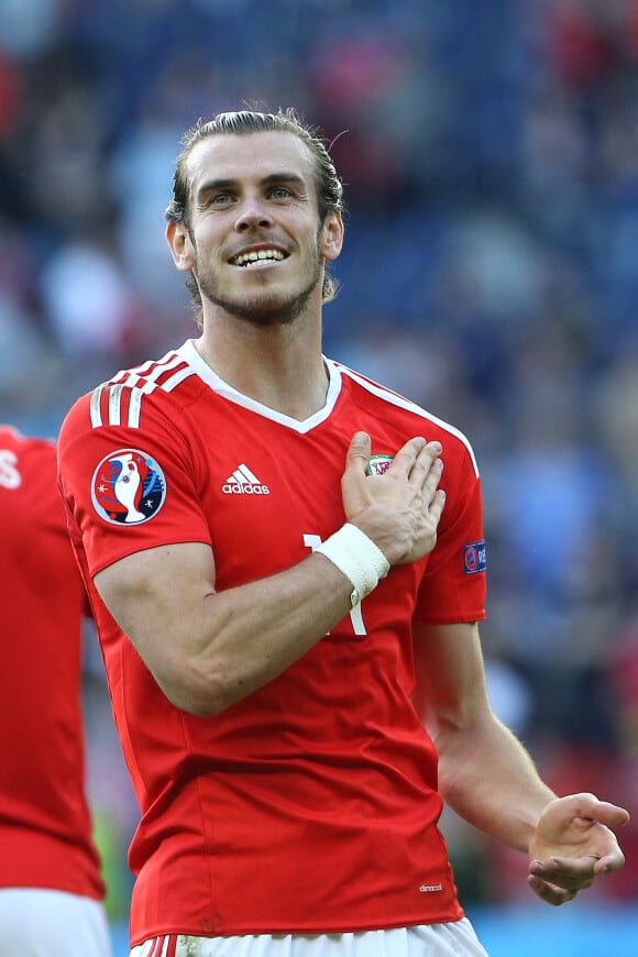 Gareth Bale annonce la fin de sa carrière de footballeur - Le joueur Gallois Gareth Bale lors du match Pays de Galles-Irlande du nord à l'occasion des 1/8 de finale de l'Euro de football au parc des Princes, victoire du Pays de Galles qui passe en quart de finale à Paris. © Cyril Moreau/Bestimage