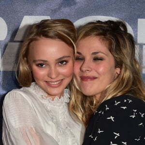 Lily-Rose Depp et Alysson Paradis - Avant-Première du film "Les Enragés" au cinéma UGC Les Halles à Paris le 28 septembre 2015. 