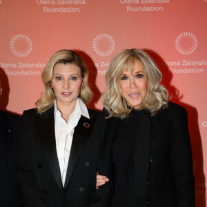 Exclusif - Olena Zelenska et Brigitte Macron lors de la soirée de gala au profit de la fondation Olena Zelenska à la salle Pleyel à Paris le 13 décembre 2022. © Dominique Jacovides / Bestimage 