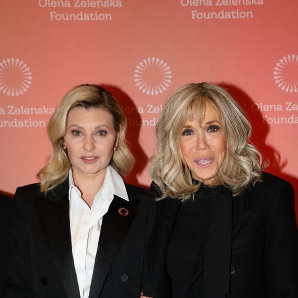 Exclusif - Olena Zelenska et Brigitte Macron lors de la soirée de gala au profit de la fondation Olena Zelenska à la salle Pleyel à Paris le 13 décembre 2022. © Dominique Jacovides / Bestimage 