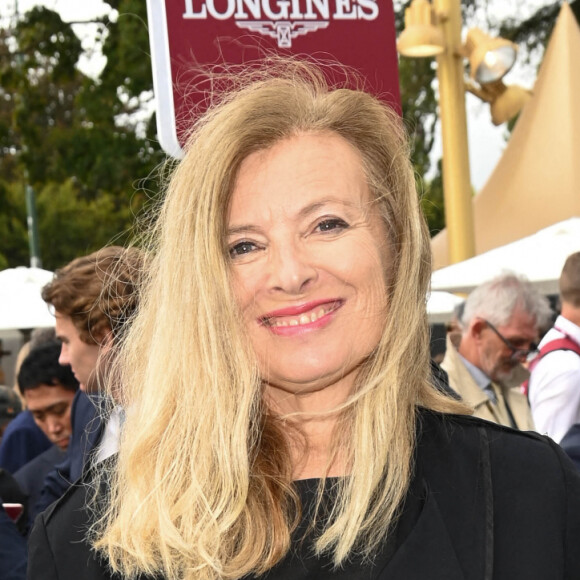 Valérie Trierweiler - Qatar Prix de l'Arc de Triomphe à l'hippodrome Paris Longchamp le 2 octobre 2022. © Coadic Guirec/Bestimage/Bestimage