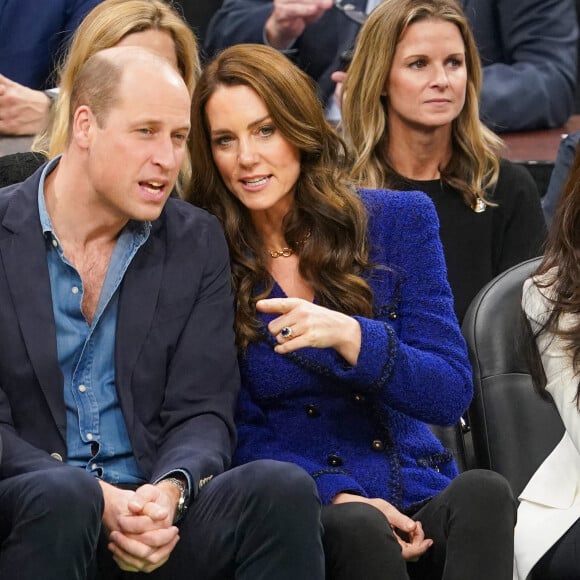 Le prince de Galles William et Kate Catherine Middleton, princesse de Galles, lors du match de basket "Boston Celtics vs Miami Heat" à Boston. Le 30 novembre 2022 