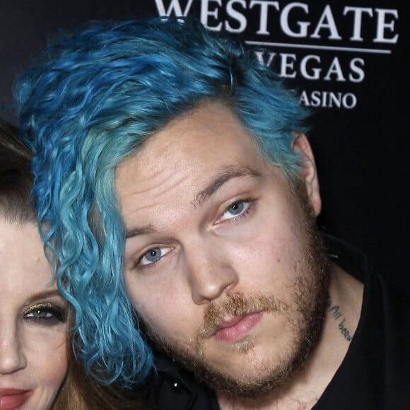 Lisa Marie Presley et son fils Benjamin Keough (petit fils d'Elvis Presley) à la première de The Elvis Experience à Las Vegas le 23 avril 2015.