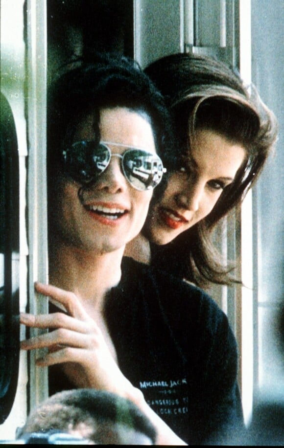 Lisa Marie Presley et son mari Michael Jackson à Londres, le 9 aout 1994.