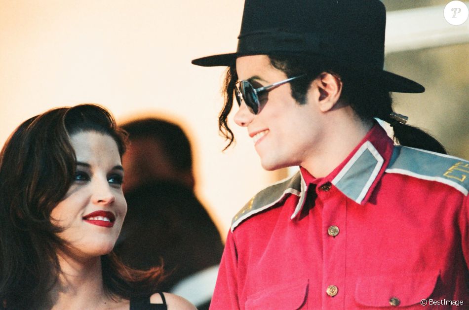 Lisa Marie Presley Et Son Mari Michael Jackson En Voyage à Budapest En