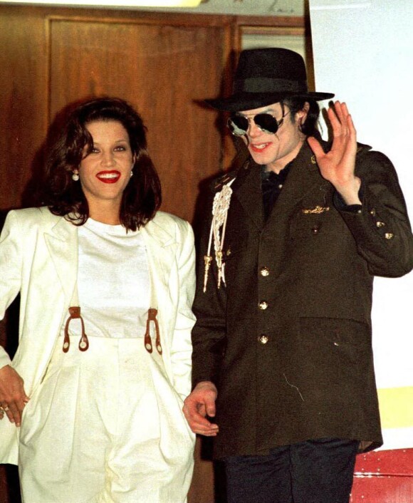 Lisa Marie Presley et son mari Michael Jackson en voyage à Budapest en Hongrie, le 8 aout 1994.