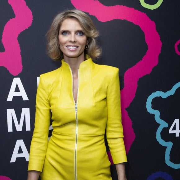 Sylvie Tellier (habillée en Jitrois) - Photocall de la soirée des 40 ans du bijoutier "APM Monaco" à la plage La Môme lors du 75ème Festival International du Film de Cannes le 21 mai 2022. © Jack Tribeca / Bestimage