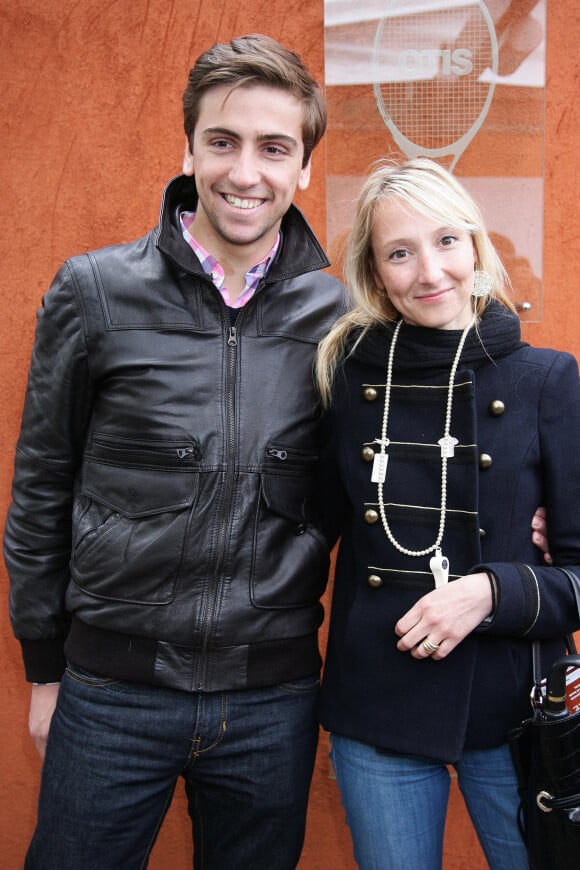 Audrey Lamy et son compagnon Thomas Sabatier lors des internationaux de tennis de France de Roland Garros à Paris