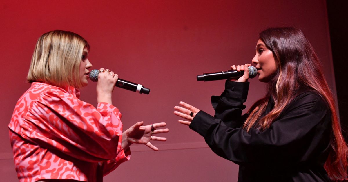 Exclusif Louane et Chilla ( Maréva Ranarivelo) La chanteuse Chilla