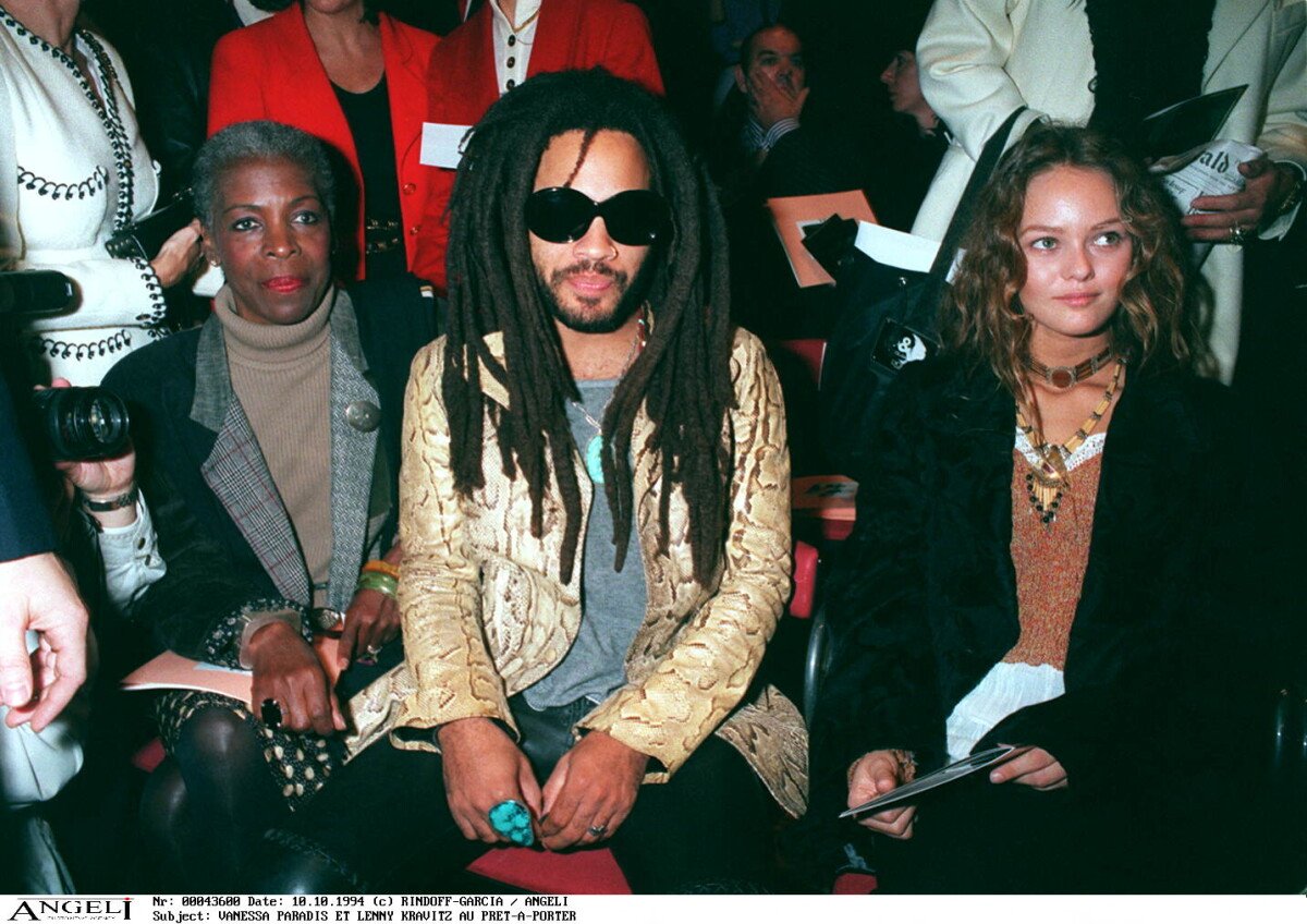 Photo Vanessa Paradis et Lenny Kravitz à un défilé de mode en 1995. Purepeople