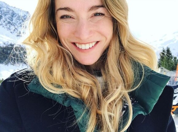 Aurore Morisse d'"Affaire conclue" souriante sur Instagram, janvier 2020
