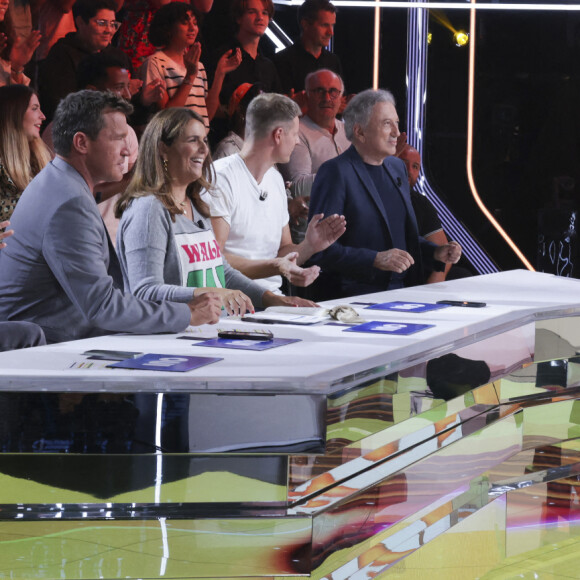 Exclusif - Benjamin Castaldi, Valérie Bénaïm, Matthieu Delormeau, Michel Drucker, Cyril Hanouna - Sur le plateau de l'émission TPMP (Touche Pas à Mon Poste) présentée en direct par C.Hanouna et diffusée sur C8 - Paris le 14/09/2022 - © Jack Tribeca / Bestimage 