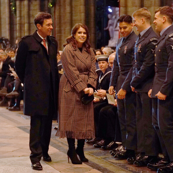 La princesse Eugenie d'York et son mari Jack Brooksbank, arrivent pour le "Together at Christmas" Carol Service à l'abbaye de Westminster à Londres, Royaume uni, le 15 décembre 2022. 