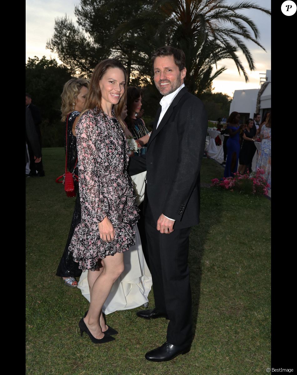 Hilary Swank et son mari Philip Schneider - Gala de charité de l'académie de tennis Mouratoglou afin de récolter des fonds pour sa fondation "Champ'Seed" à Biot le 23 juin 2019.