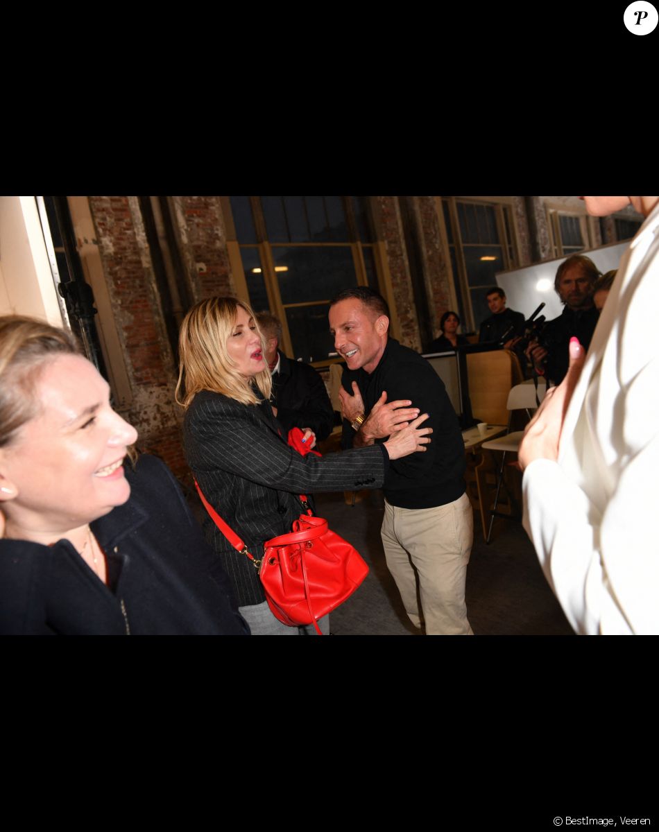 Marie-Amélie Seigner, Emmanuelle Seigner et Alexandre Vauthier - Backstage du défilé de mode Haute-Couture Alexandre Vauthier au 50 boulevard Lefebvre lors de la Fashion Week Printemps-été 2023 de Paris, France, le 24 janvier 2023. © Veeren/Bestimage