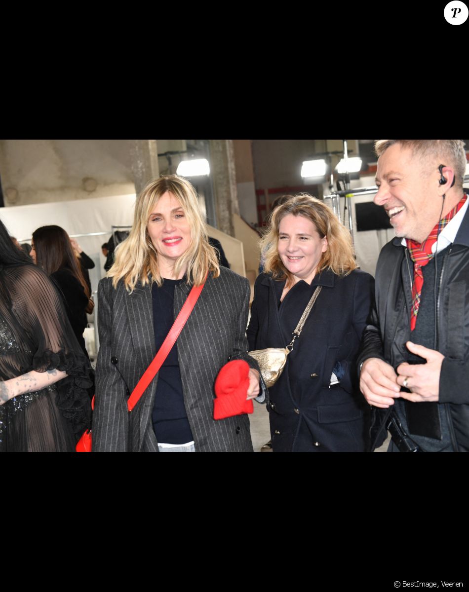 Marie-Amélie Seigner et Emmanuelle Seigner - Backstage du défilé de mode Haute-Couture Alexandre Vauthier au 50 boulevard Lefebvre lors de la Fashion Week Printemps-été 2023 de Paris, France, le 24 janvier 2023. © Veeren/Bestimage
