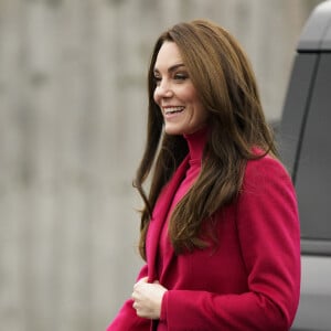 Le prince William de Galles et Kate Catherine Middleton, princesse de Galles, à leur arrivée au Windsor Foodshare à Windsor. Le 26 janvier 2023 