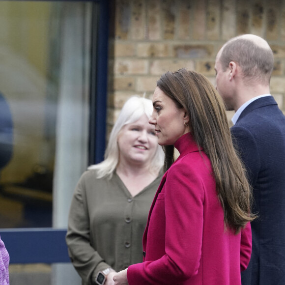 Le prince William de Galles et Kate Catherine Middleton, princesse de Galles, à leur arrivée au Windsor Foodshare à Windsor. Le 26 janvier 2023 