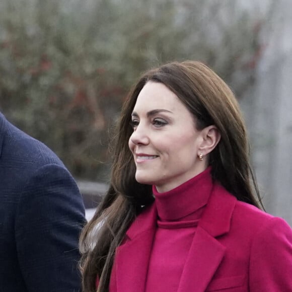 Le prince William de Galles et Kate Catherine Middleton, princesse de Galles, à leur arrivée au Windsor Foodshare à Windsor. Le 26 janvier 2023 