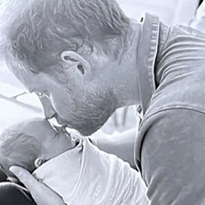 Le prince Harry, duc de Sussex et Meghan Markle, duchesse de Sussex, dévoilent des photos de leur fille Lilibet, 1 an, dans le 6ème épisode du documentaire "Harry & Meghan" (Netflix). Le 15 décembre 2022.