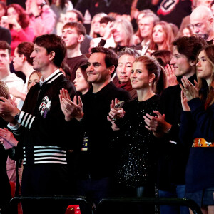 Exclusif - Caroline Daur, Alexandre Arnault, Roger Federer, sa femme Miroslava Vavrinec, Jean Arnault, Frédéric Arnault - Personnalités lors de l'enregistrement de l'émission "Le gala des Pièces Jaunes, le concert événement" au Zenith de Paris, et diffusée le 28 janvier sur France 2. Le 25 janvier 2023 © Dominique Jacovides / Bestimage 