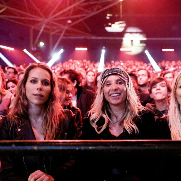 Exclusif - Tiphaine Auzière et ses amies - Personnalités lors de l'enregistrement de l'émission "Le gala des Pièces Jaunes, le concert événement" au Zenith de Paris, et diffusée le 28 janvier sur France 2. Le 25 janvier 2023 © Dominique Jacovides / Bestimage 