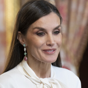 Le roi Felipe VI et la reine Letizia, lors de la réception du corps diplomatique accrédité en Espagne, au Palais Royal à Madrid, le 25 janvier 2023.