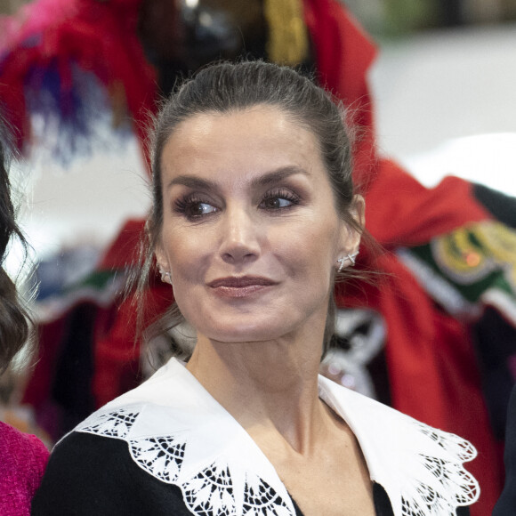 Le roi Felipe VI et la reine Letizia d'Espagne, inaugurent le 43ème Salon International du Tourisme (Fitur) à l'IFEMA Madrid, le 18 janvier 2022.