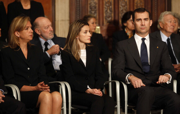L'infante Cristina d'Espagne, la princesse Letizia et le prince Felipe d'Espagne - Veillée funèbre pour Juan Antonio Samaranch au palais de la Generalitat de Catalunya de Barcelone