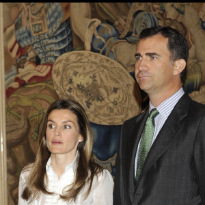 La princesse Letizia et son mari Felipe VI au palais de la Zarzuela à Madrid.- 23 juillet 2010