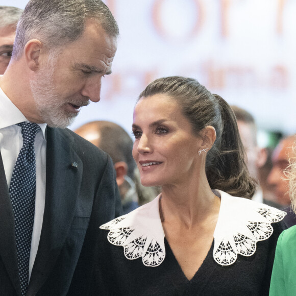 Le roi Felipe VI et la reine Letizia d'Espagne, inaugurent le 43ème Salon International du Tourisme (Fitur) à l'IFEMA Madrid, le 18 janvier 2022.
