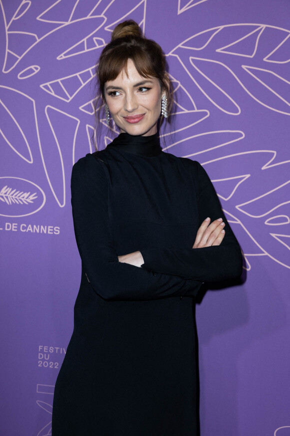 Louise Bourgoin - Photocall du dîner du 75ème Festival International du Film de Cannes. Le 24 mai 2022 © Olivier Borde / Bestimage 