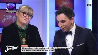Christine Bravo, maman de Clara : cheveux longs, yeux bleus... sa discrète fille, au célèbre papa, est "une beauté"