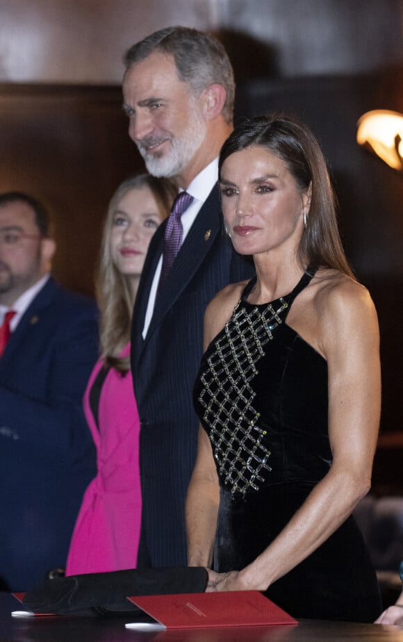 Le roi Felipe VI, la reine Letizia d'Espagne, la princesse Leonor au concert de clôture du festival "XXX Musical Week" à Oviedo. Le 27 octobre 2022 