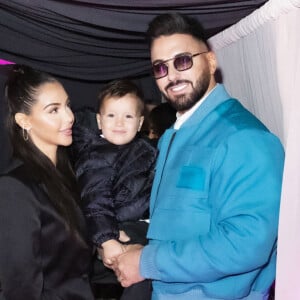 Exclusif - Nabilla Benattia, son mari Thomas Vergara et leur fils Milann - Nabilla Benattia, son mari Thomas Vergara et leur fils Milann posent lors de l'avant première du documentaire "Nabilla sans filtre" (Amazon Prime Vidéo) à Paris le 22 Novembre 2021.  © Jack Tribeca / Bestimage 