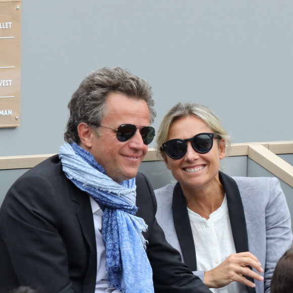 Anne-Sophie Lapix et son mari Arthur Sadoun - Célébrités dans les tribunes des internationaux de France de tennis de Roland Garros à Paris, France, le 9 juin 2019. © Jacovides-Moreau/Bestimage