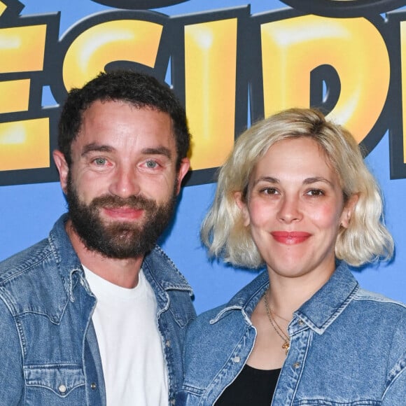 Guillaume Gouix et sa compagne Alysson Paradis (enceinte) - Avant-première du film "Ducobu Président !" à l'UGC Normandie à Paris le 3 juillet 2022 © Guirec Coadic / Bestimage