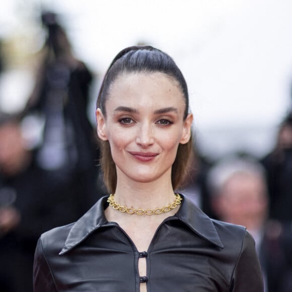 Charlotte Le Bon - Montée des marches du film " Heojil Kyolshim (Decision To Leave) " lors du 75ème Festival International du Film de Cannes. Le 23 mai 2022 © Cyril Moreau / Bestimage