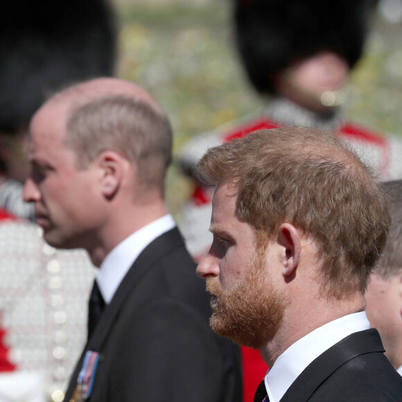 Le prince William, duc de Cambridge, le prince Harry, duc de Sussex - Arrivées aux funérailles du prince Philip, duc d'Edimbourg à la chapelle Saint-Georges du château de Windsor, le 17 avril 2021. 