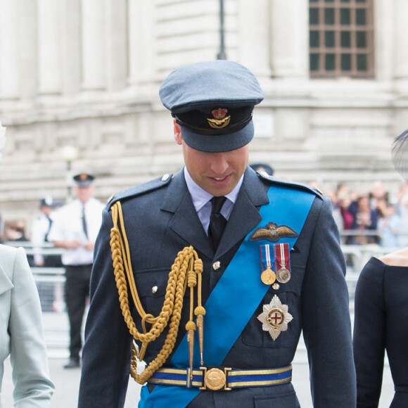 Kate Catherine Middleton, duchesse de Cambridge, le prince William, duc de Cambridge, Meghan Markle, duchesse de Sussex (habillée en Dior Haute Couture par Maria Grazia Chiuri) et le prince Harry, duc de Sussex - Arrivées de la famille royale d'Angleterre à l'abbaye de Westminster pour le centenaire de la RAF à Londres. Le 10 juillet 2018 