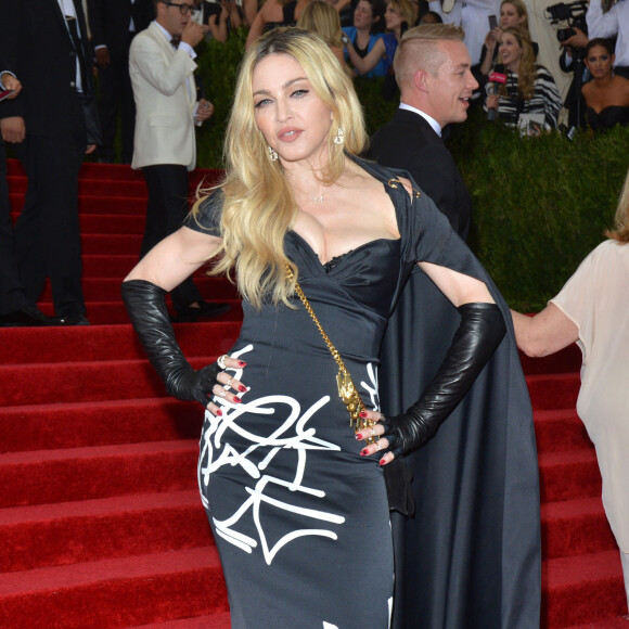 Madonna - Soirée Costume Institute Gala 2015 (Met Ball) au Metropolitan Museum, célébrant l'ouverture de Chine: à travers le miroir à New York. Le 4 mai 2015. 