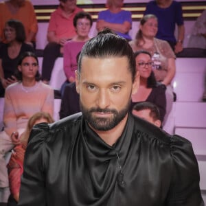 Hugo Manos - Enregistrement de l'émission "TPMP People (Touche Pas à Mon Poste)", présentée par M.Delormeau, et diffusée sur C8 le 10 septembre © Jack Tribeca / Bestimage
