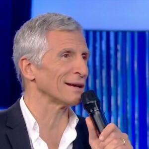Hugo affronte Louis dans l'émission "N'oubliez pas les paroles", sur France 2.