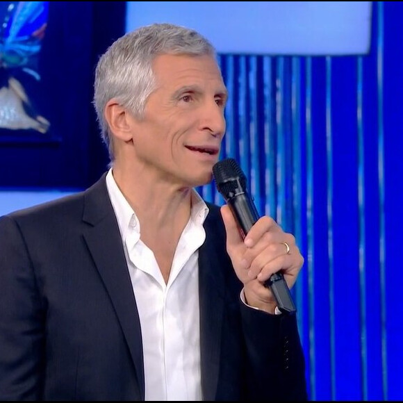 Hugo affronte Louis dans l'émission "N'oubliez pas les paroles", sur France 2.