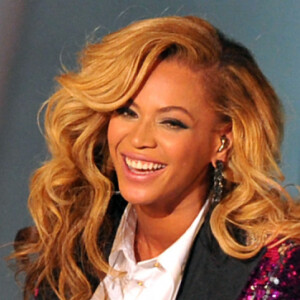 Beyoncé sur scène en 2011 aux MTV Music Video awards
