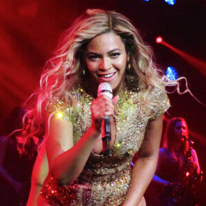 Beyoncé lors d'un concert dans le cadre du Mrs. Carter World Tour en 2014 à Londres